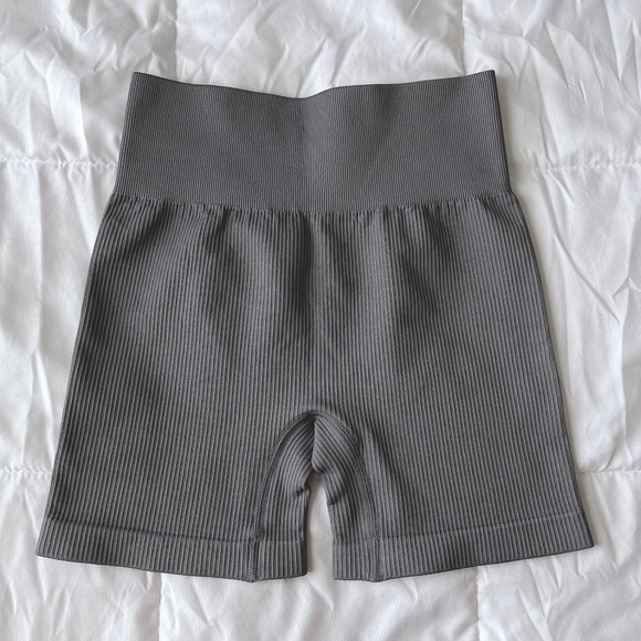 Amazon Pants - NWOT Amazon Gray High Waisted Biker Shorts